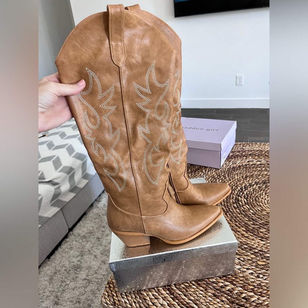 Women's Embroidered Wide Calf Western Cowgril High Knee pointed toe Cowboy boots